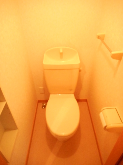 ラ・インサラーテ トイレ