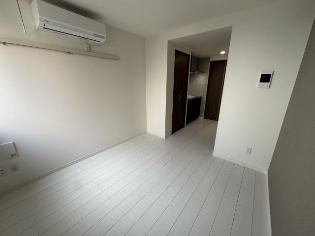 ベイルーム本厚木Norte103号室 リビング