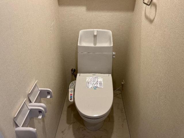 多摩区菅野戸呂　新築工事 シャワー付トイレ（イメージ）