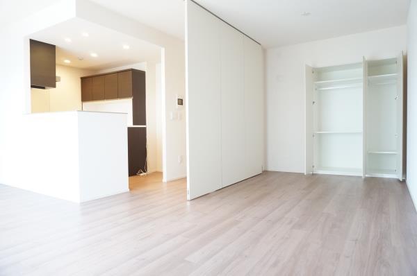 Ｂｒｉｌｌｉａ仙川ＴｈｅＲｅｓｉｄｅｎｃｅ2階 リビング