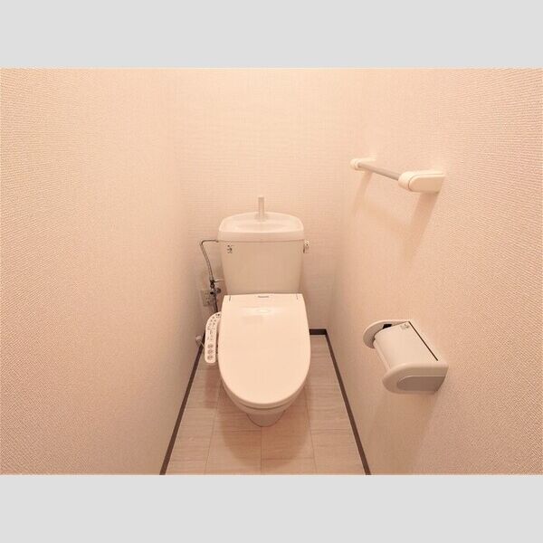 Bell・House101号室 温水洗浄暖房便座