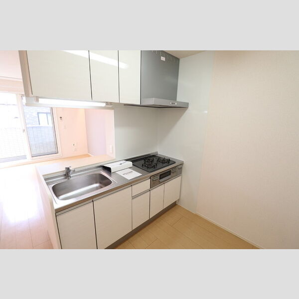 グランデファーレ仲町台 キッチン　3口コンログリル付