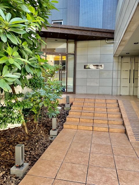 レジディア三軒茶屋2階 エントランス