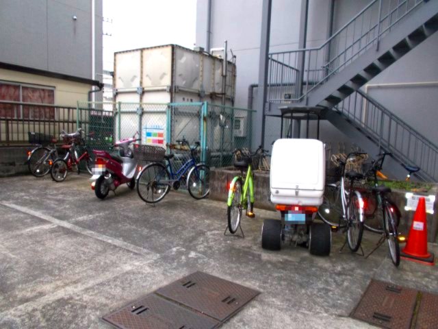 パストラル長田 駐車場