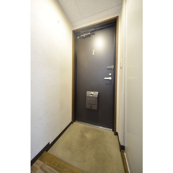 ヒルズガーデン東雪谷0205号室 玄関