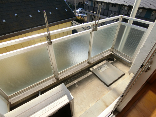 メゾンドムートン3階 （同建物3Ｆ角部屋の写真です）