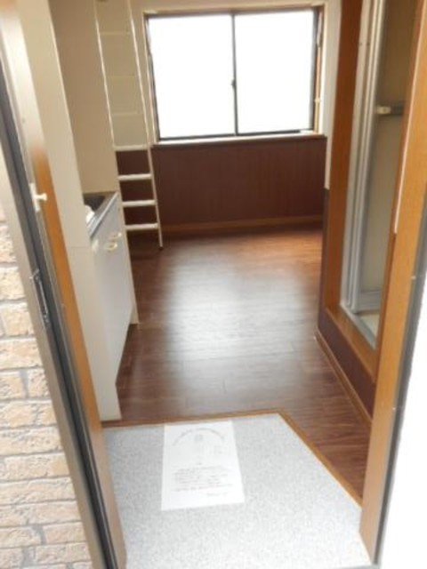 アーバンスクエア江原町Ｃ棟0201号室 玄関