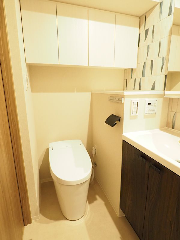 クレヴィアリグゼ日暮里根岸3階 トイレ