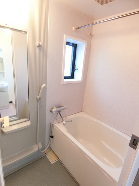 エコ・レジデンス0103号室 お風呂