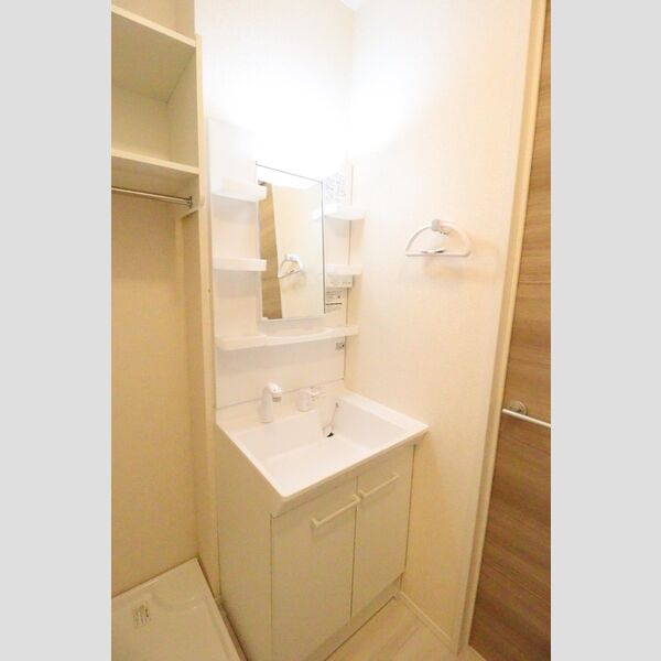 ルミナーレ 洗髪洗面化粧台