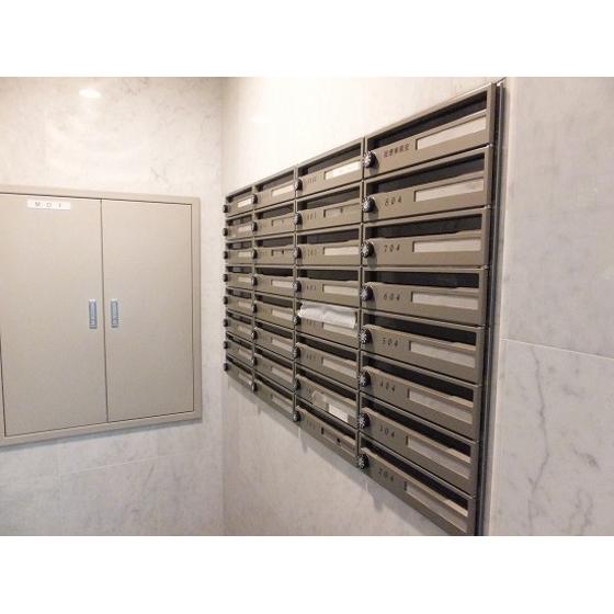 ＯＬＩＯ神田 エントランス