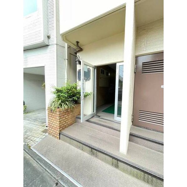 レジダンス千駄木0501号室 外観