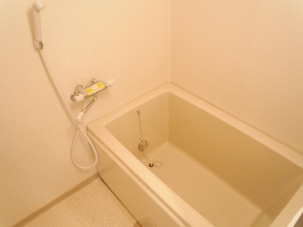 グリーンアベニュー0104号室 ※別号室の参考写真です(現況優先・仕様違いの場合あり)