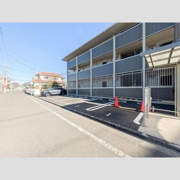 オークスアレイ相模原中央 駐車場