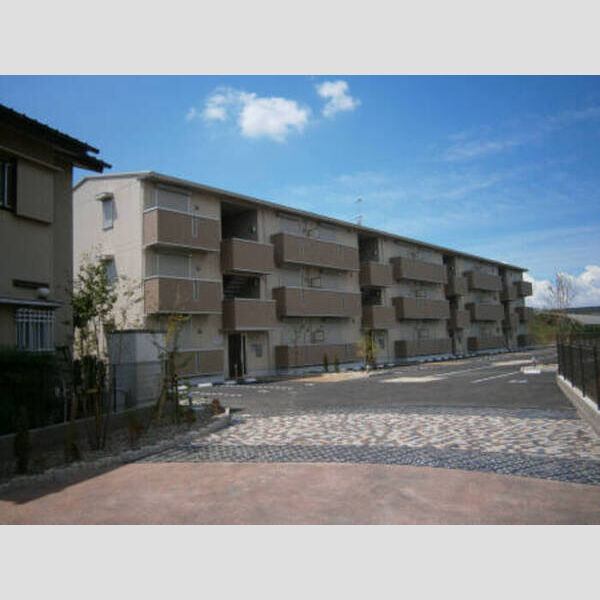 ロイヤルコートC203号室 外観