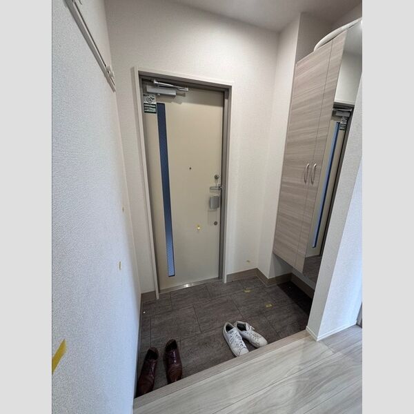 LauLe`A101号室 玄関