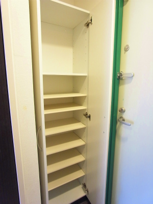 リブリ・La glycine4階 収納