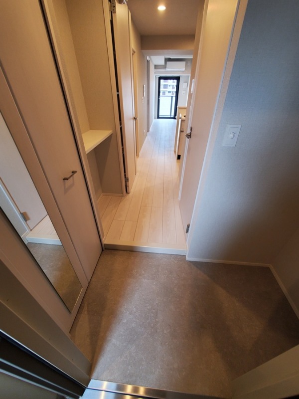 maison chrolo8階 玄関