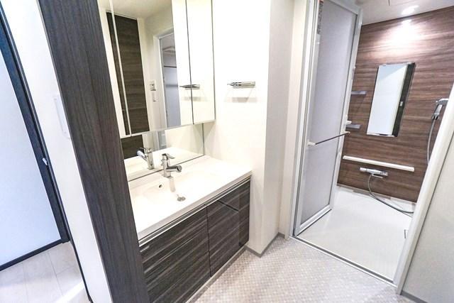 ジェノヴィア本所吾妻橋Ⅱスカイガーデン2階 バス