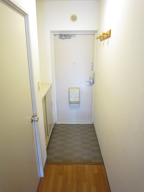 エクレール0203号室 玄関