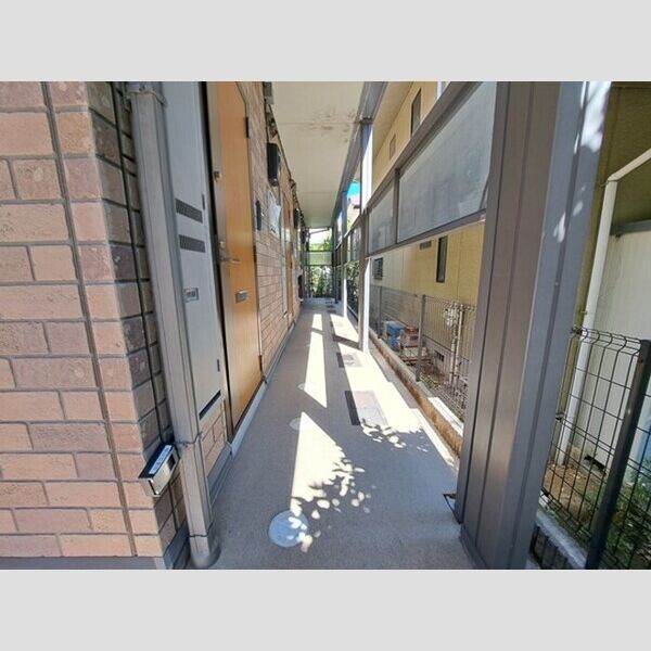 セイポート上大岡 1階共用廊下