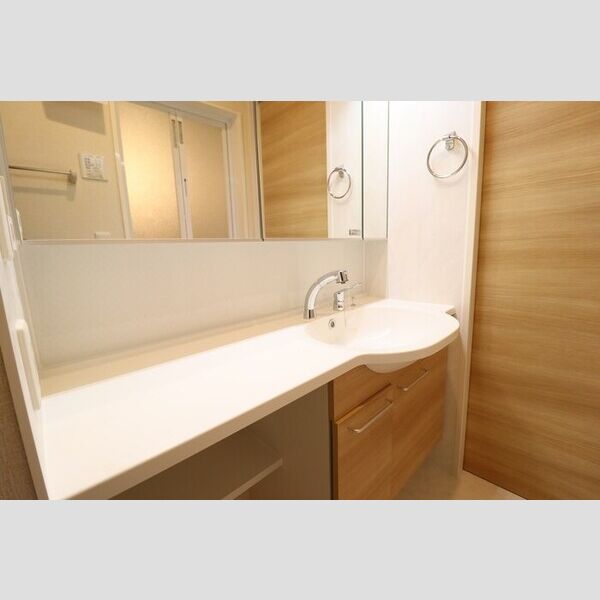 リベルテ 洗髪洗面化粧台