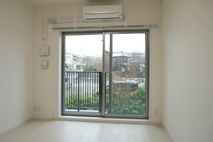 ラフィスタ鷺沼（南棟）2階 内観