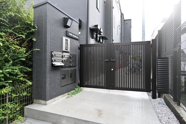 EIMA　Residence205号室 エントランス