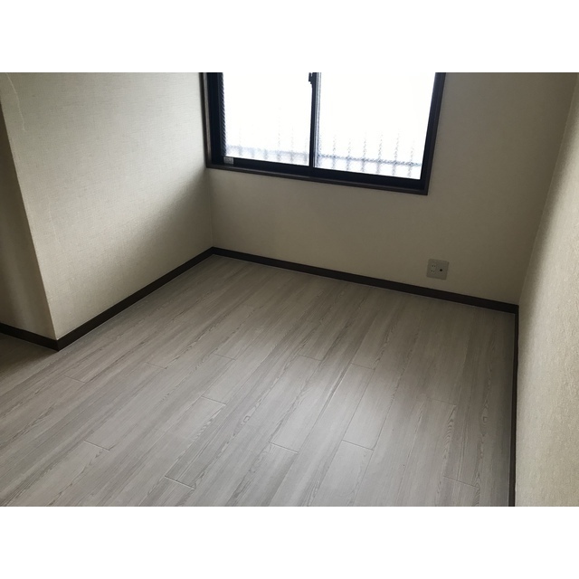 モンメール大磯202号室 内観