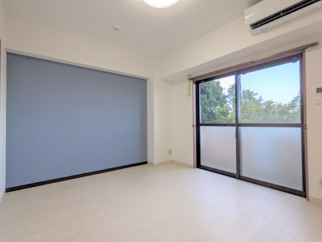 メゾンドプランタン601号室 リビング