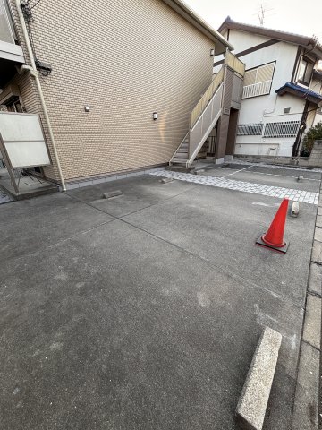 フローラルヴィレッジ101号室 駐車場