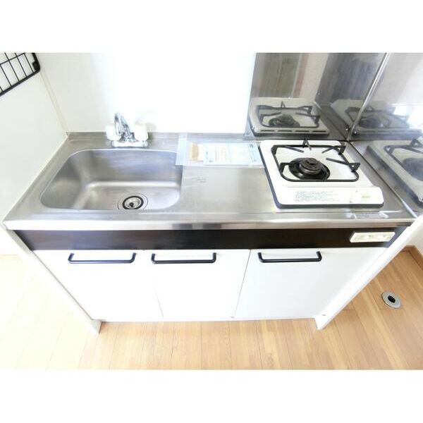 エステートピアシミズ203号室 キッチン