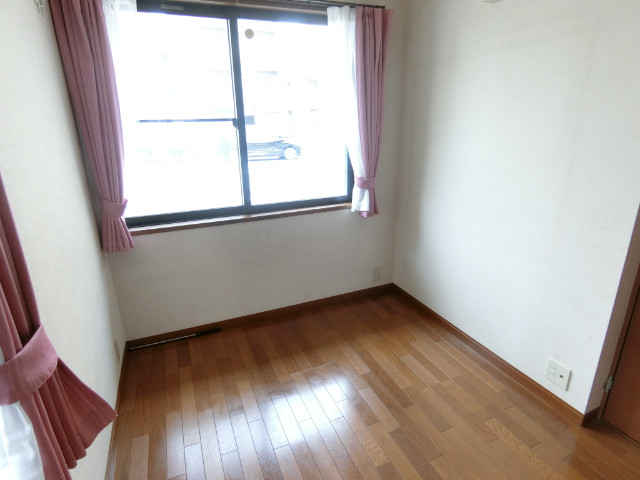 元郷一丁目貸家 1階洋室