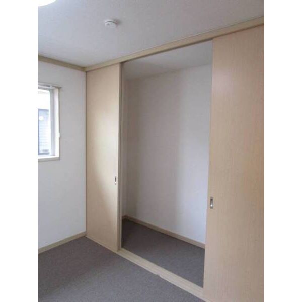 エクセレントひばりが丘B0201号室 収納