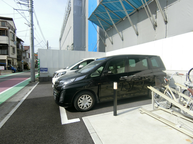 リブリ・西御幸1階 駐車場