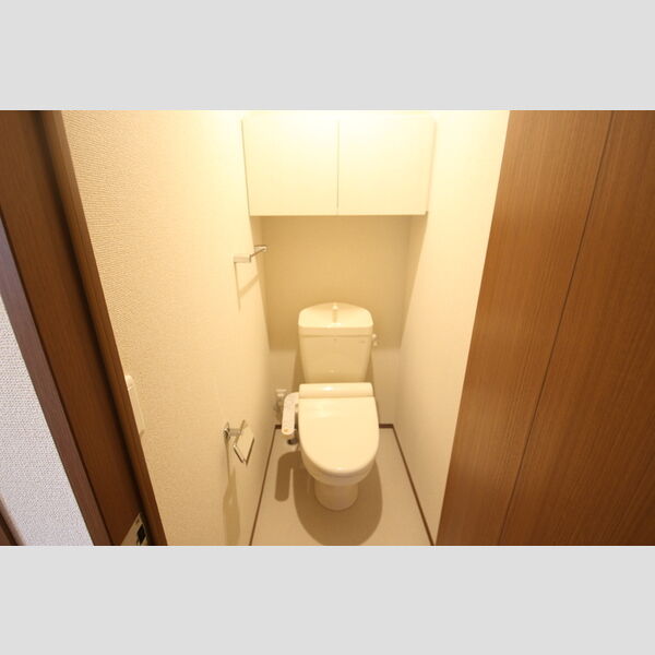 Good　Wood西が丘201号室 トイレ
