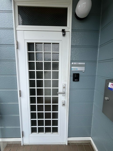 メゾン南大沢ＢB102号室 玄関