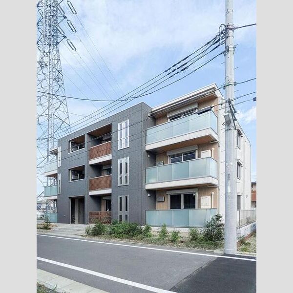 セレスティア六町Ⅱ103号室 建物外観