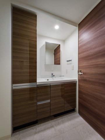 ミリアレジデンス根岸柳通り1005号室 内観