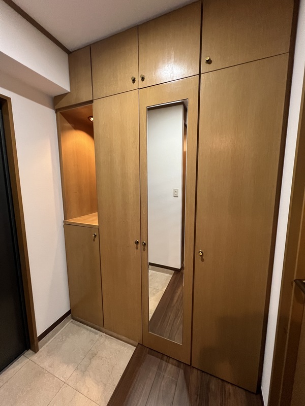 エルヴェ内堀 玄関