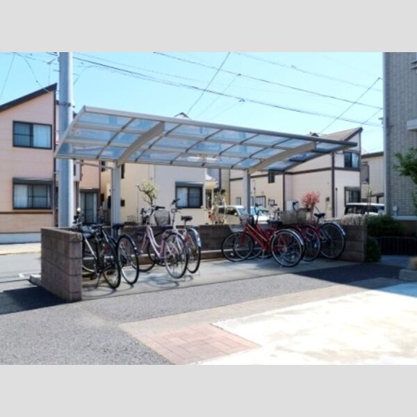 グランドソレイユ　B棟 駐輪場