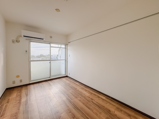 スカイコート鶴見第4 リビング