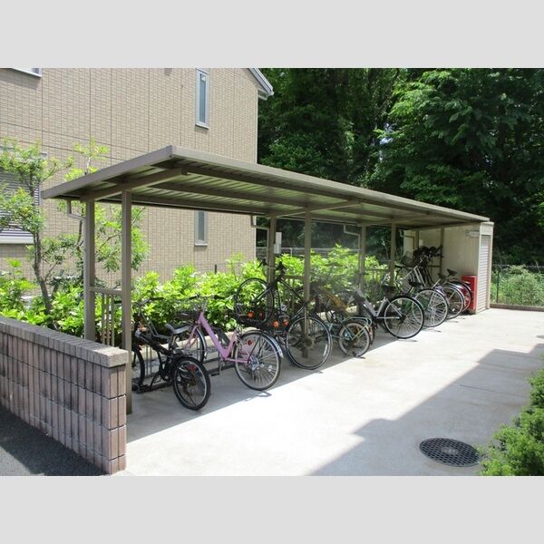 ラ・リアン　C・D　C棟105号室 駐輪場