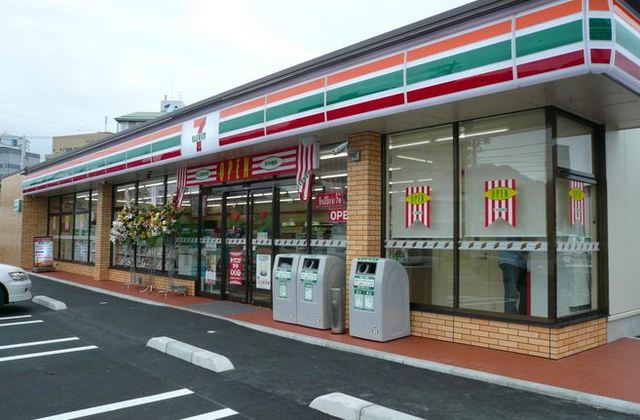 メルローズ 【コンビニエンスストア】セブンイレブン練馬土支田3丁目店まで327ｍ