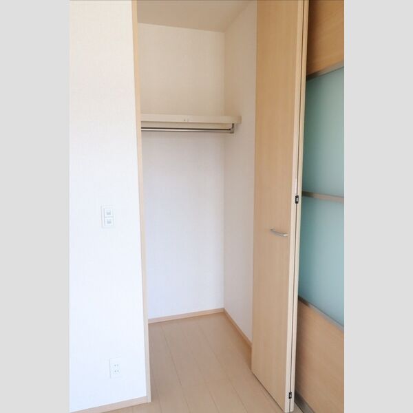 ファルツ大宮 クローゼット