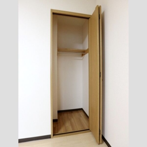 G・MウエストハイツA0401号室 クローゼット