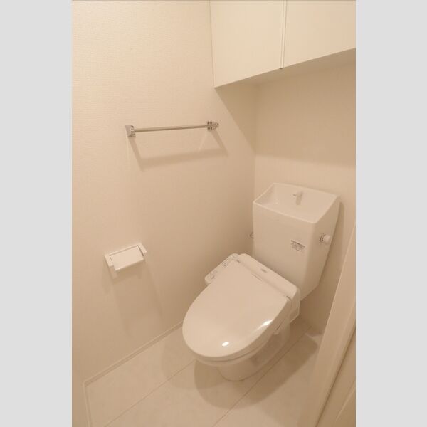 コリーヌヴェール日進305号室 トイレ