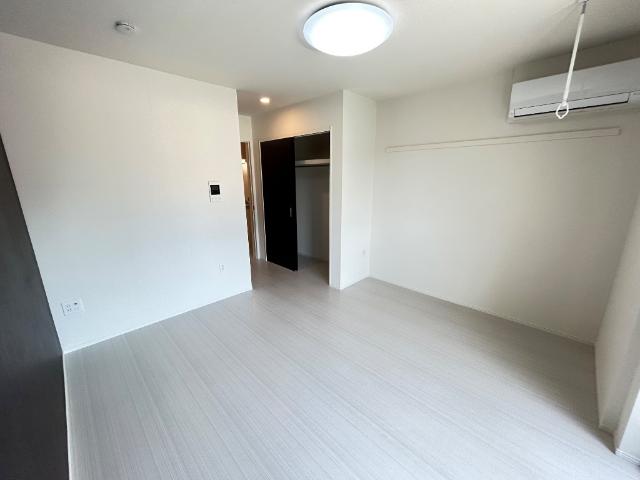 OceanCoastTsudanuma（オーシャンコーストツダヌマ）305号室 洋室