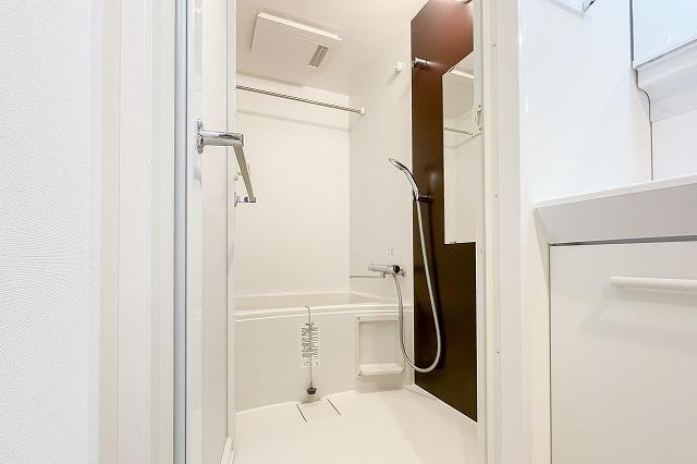 Weave Base Itabashi Honcho バス