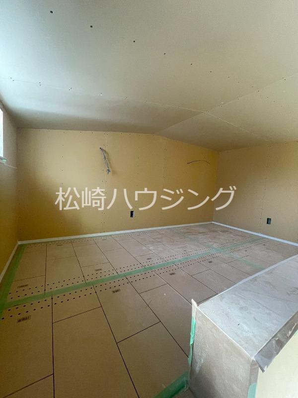 AW中野松が丘2階 内観